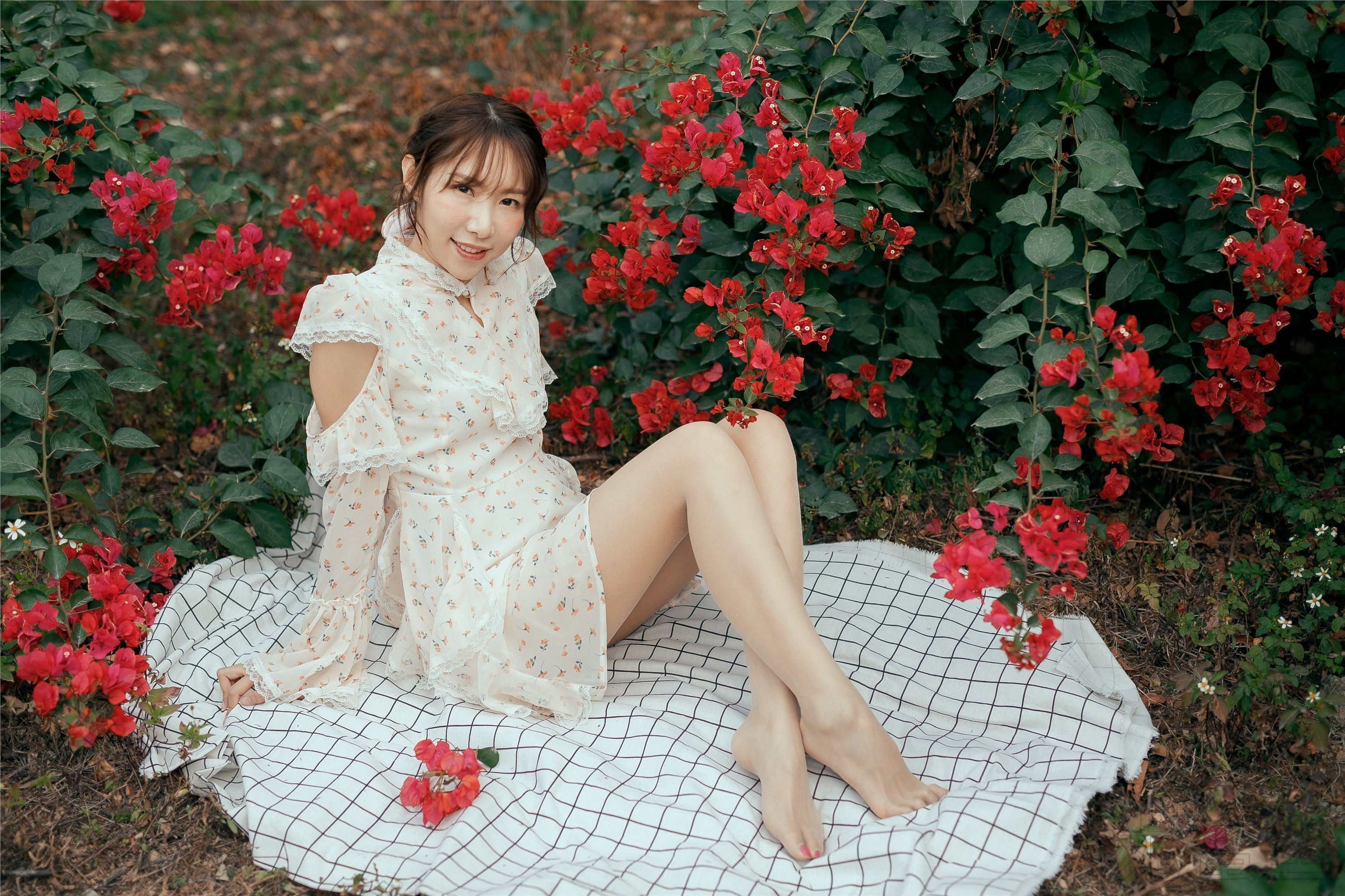 尤蜜丝 穿搭写真 NO.041